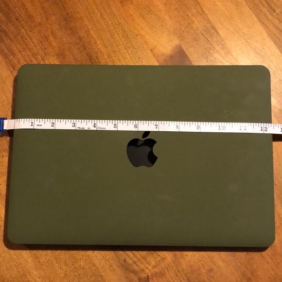 MacBook Hardshell cover. Olive green. Great condition. Plastic. - Picture 3 of 4